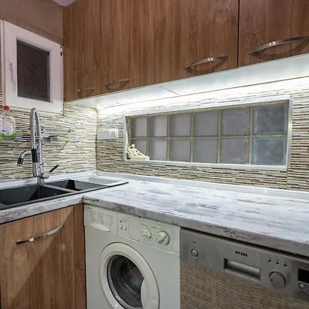 Attica Train Station 2 Bedrooms 4 Pers. *